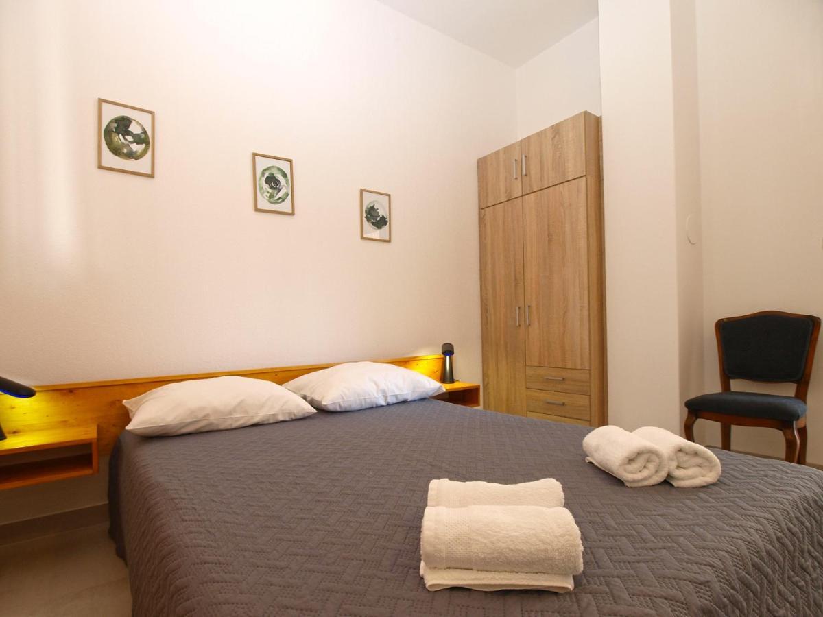 Apartemnts Guido 762 Lägenhet Pjescana Uvala Exteriör bild